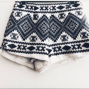 Mango Casual black white geometric print shorts 8